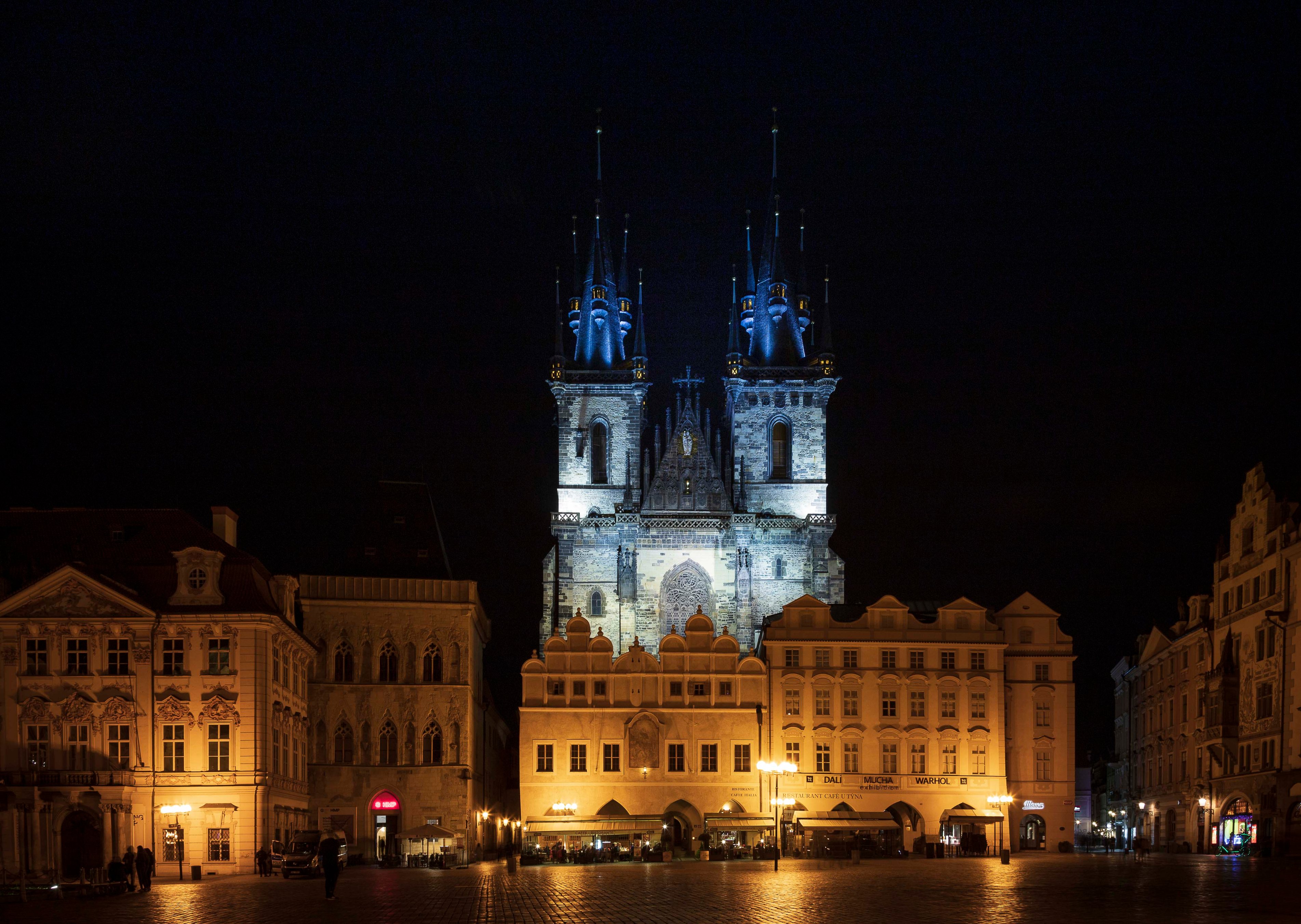 PRAGA